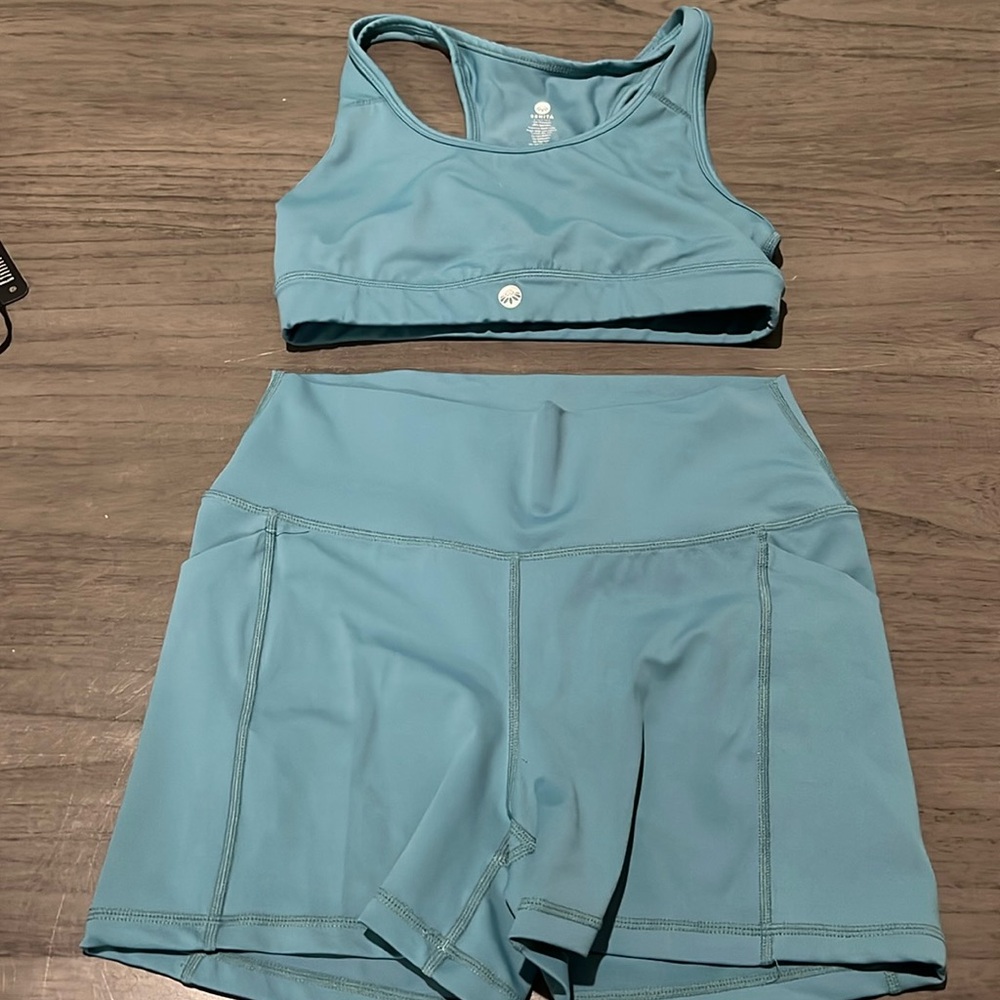 Senita workout set
